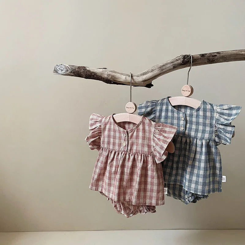 Charming Plaid Rufflee Tee and Bloomer Set for Newborns by MILANCEL